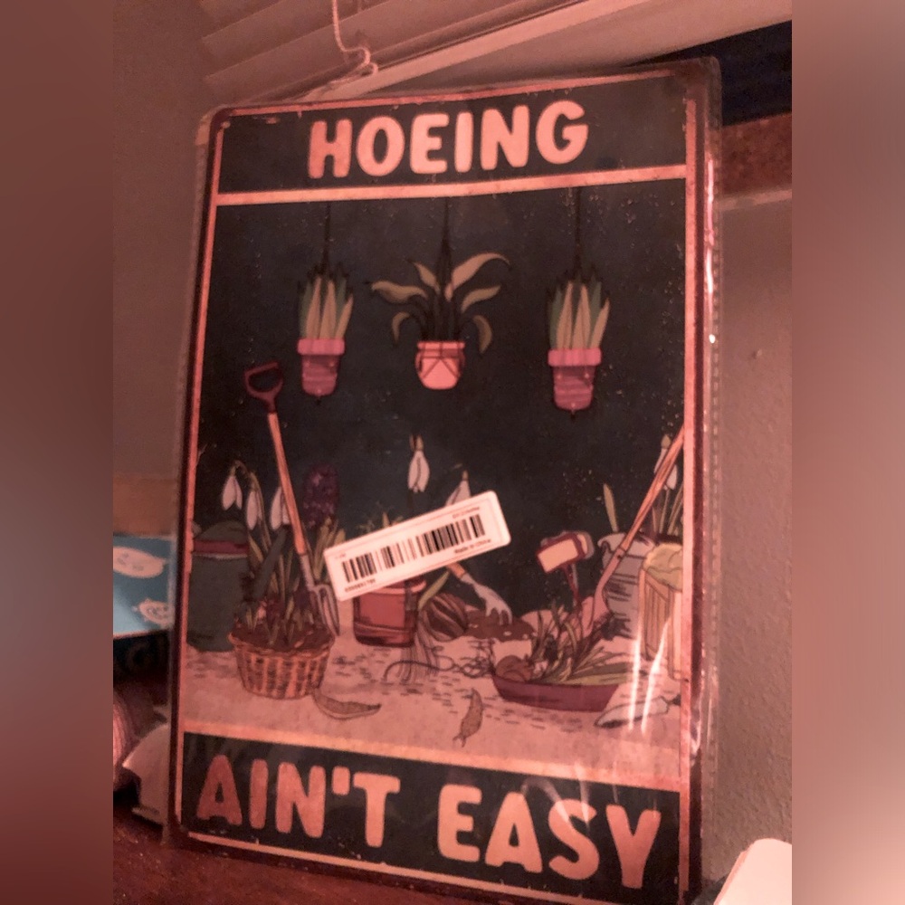 Unopened plant decor tin sign